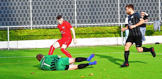 Bild 9: FC Hochrhein gewinnt das Derby beim SV Jestetten mit 3:1 &ndash; und wir haben Bilder!