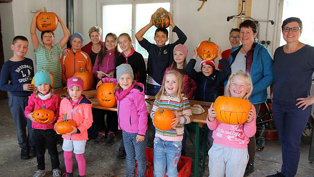 Viel Spaß haben die Kinder beim Fredericktag im Tal.