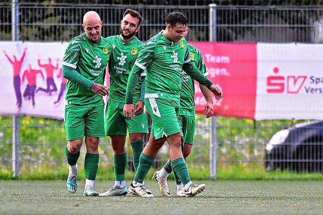 Bild 24: SV Herten setzt sich mit 4:1 gegen FC Hochrhein durch – und wir haben Bilder!
