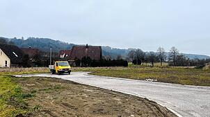 Noch führt die Straße ins Leere. Ein Wettbewerb soll nun klären, wie das Bauquartier im Baugebiet Hasenbühl Süd in Billafingen aussehen ...