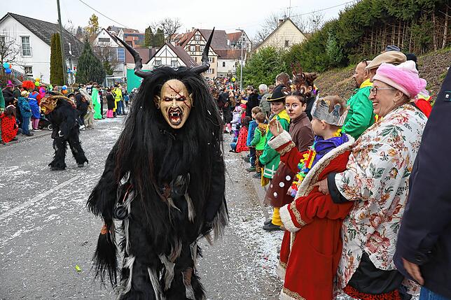 Bild 1: Rickenbach: Die schönsten Bilder vom farbenfrohen Narrenumzug 2025