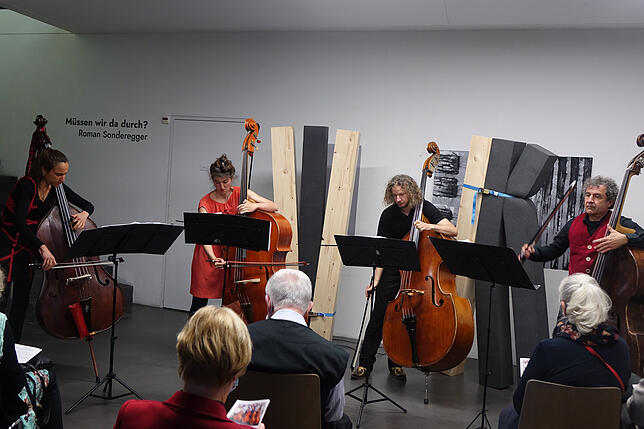 Guten Zuspruch hatte das Konzert des Kontrabassensembles Quartetto Basso in der laufenden Ausstellung im Museum Rehmann.