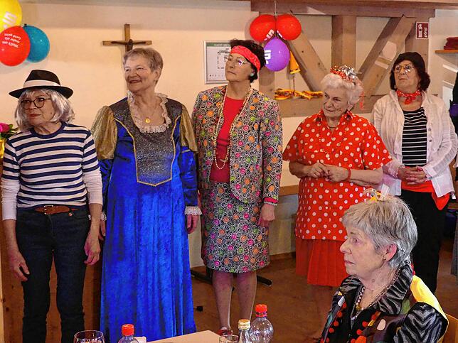 Bild 4: Die besten Bilder der Bermatinger Frauenfasnet 2025
