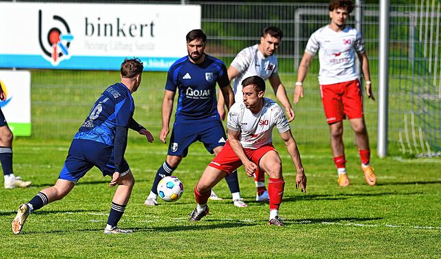 Bild 31: SV Blau-Weiß Murg gewinnt mit 2:1 gegen den SV Jestetten – und wir haben Fotos!