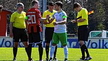 Bild : FC Überlingen besiegt DJK Donaueschingen mit 2:1. Wir waren mit der Kamera dabei!