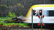 Die Südbahn auf der Strecke zwischen Aulendorf und Ravensburg: Nachdem die Elektrifizierung hier abgeschlossen ist, sollen künftig ...