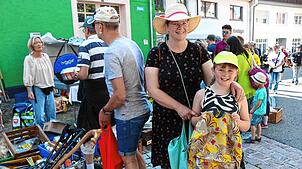 Bild : Großer Flohmarkt im Löffinger Städtle