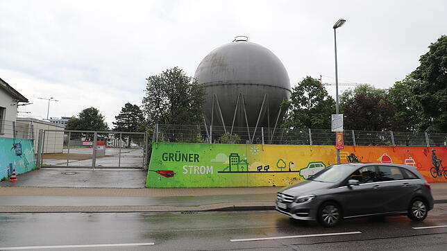Die Gaskugel auf dem Gelände der Stadtwerke Konstanz fasst 600.000 Liter.