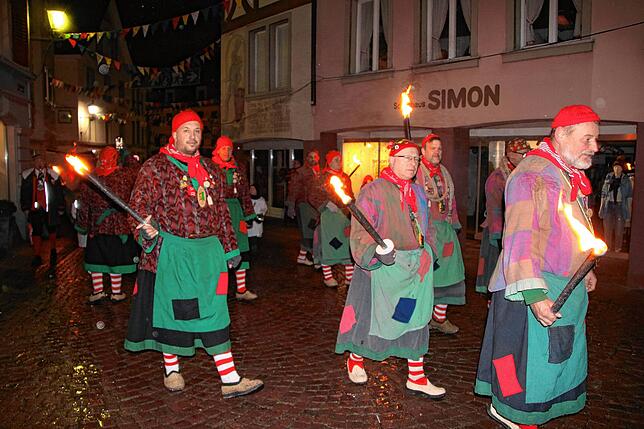 Bild 10: Fasnacht 2025: So lebendig war der Wecken in Tiengen am Schnutzigen Donnerstag - Die besten Bilder!