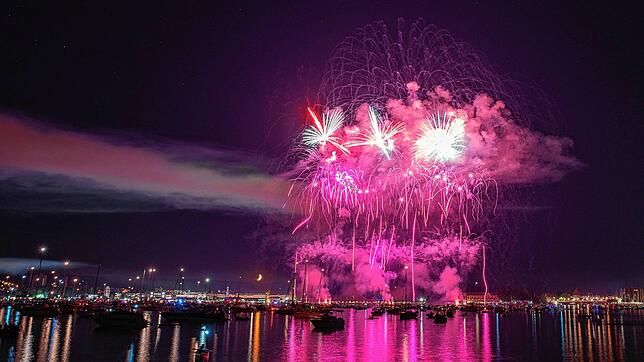 Bild 25: Seenachtfest Konstanz 2024: Die schönsten Fotos vom spektakulären Feuerwerk am Bodensee
