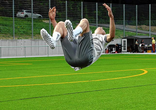 Bild 2: Linzgauer Titelparty! So bejubelt der FC Aramäer Pfullendorf die Meisterschaft