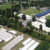 Das Gelände des Reitturniers aus der Luft: In der linken unteren Ecke ist die Anlage für Dressur-Wettbewerbe zu sehen. Das Stadion mit ...