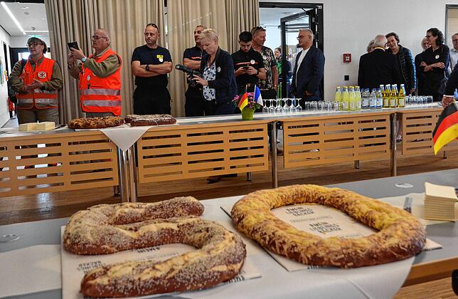 Bild 7: Bilder vom Empfang der Delegation aus Ensisheim im Markdorfer Rathaus (2/2)
