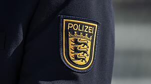 Die Ermittlungen zur mutmaßlichen Tötung der Frau dauern an. (Symbolbild)