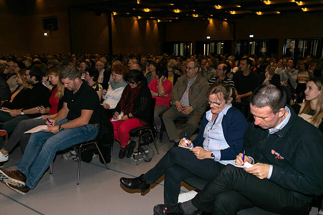 Bild 2: Dani Nieth, Experte für Selbstmotivation, in Waldshut: Bilder des fünften SÜDKURIER-Wissensforums
