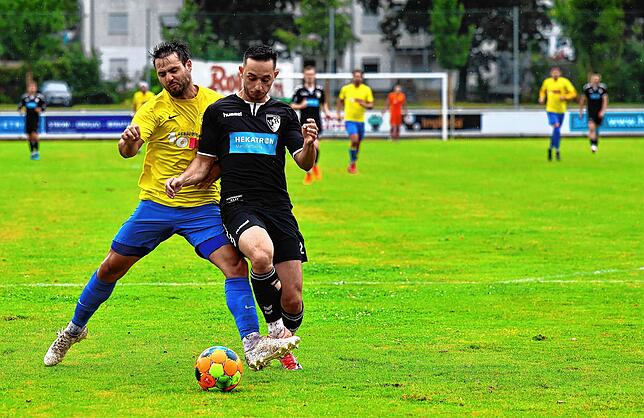 Bild 3: Die besten Bilder vom Verbandsligaduell zwischen dem FC Singen 04 und dem VfR Hausen!