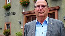 Beinahe 50 Jahre lang tat Bräunlingens Hauptamtsleiter seinen Dienst im Rathaus in der Kirchstraße. Anfang Dezember geht er in den ...