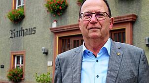 Beinahe 50 Jahre lang tat Bräunlingens Hauptamtsleiter seinen Dienst im Rathaus in der Kirchstraße. Anfang Dezember geht er in den ...