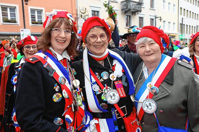 Bild 20: Straßenfasnacht 2025 in Konstanz: Narren erobern die Marktstätte – Die Highlights in Bildern!