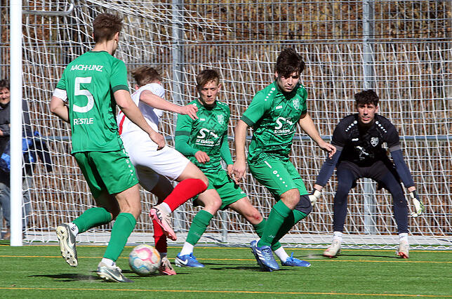 Bild 24: TSV Aach-Linz setzt beim SC Pfullendorf II die Akzente. Wir haben die besten Bilder!