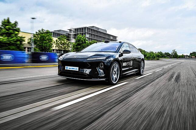 Elektro-Flaggschiff ET9 der Marke Nio: Als erstes Serienfahrzeug stattet ZF das Auto mit einem echten Steer-by-Wire-System für die ...