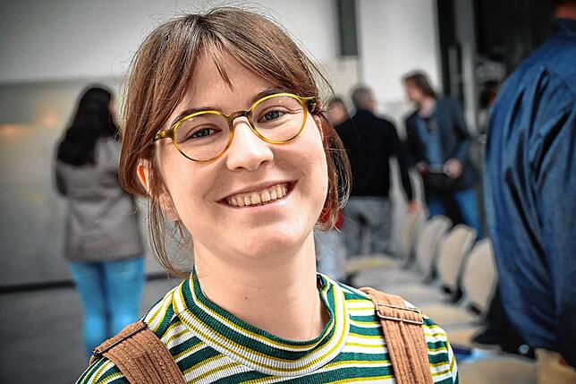 Comic-Autorin und Stadtschreiberin Ika Sperling stellt ihre Graphic Novel vor.
