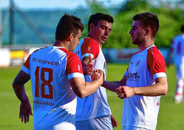 Bild 12: FC RW Weilheim setzt sich mit 5:2 gegen den FC Hochrhein durch &ndash; und wir haben Bilder!