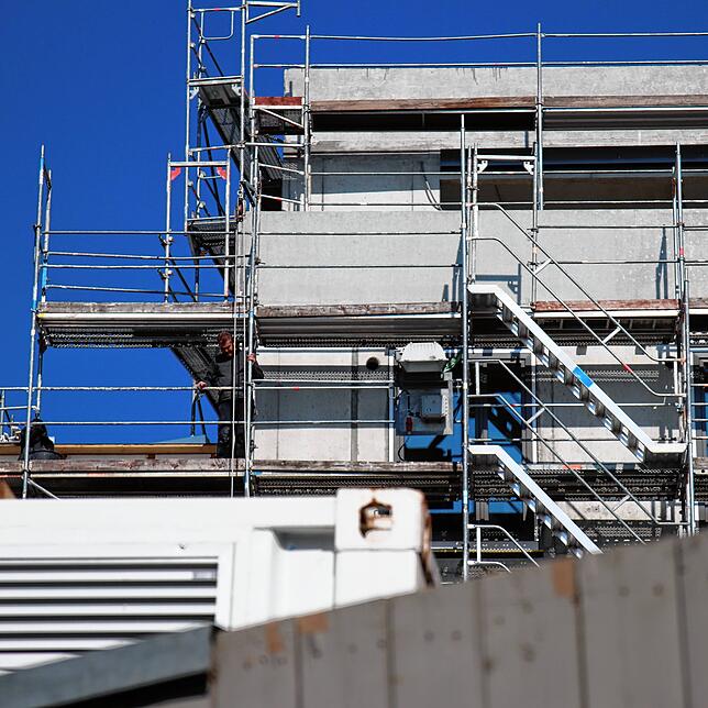 Bild 1: So sieht der Wohnkomplex Laubenhof von innen, unten und oben aus: Ein Rundgang durch das Bauprojekt