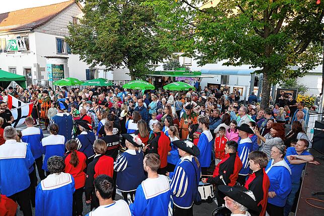 Bild 11: Wollmatinger Dorffest 2025: Jetzt wird der Engelsteig zur Partymeile