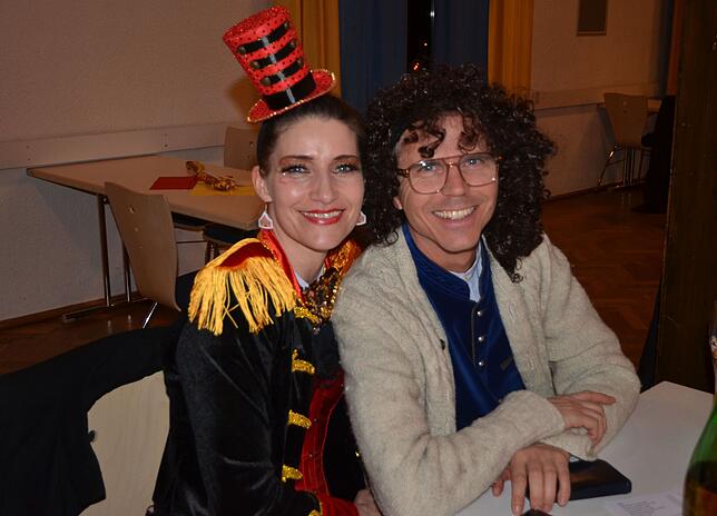 Bild 3: Unvergesslich! So feierte Markdorf den Dreckkübelgschwätz 2025 – Fasnet pur in der Stadthalle!