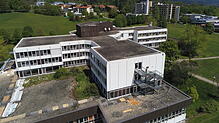 Ein Ende ist absehbar: Im Erdgeschoss des ehemaligen Spitals zieht in einem Jahr das Campus-Ärztezentrum ein, in den Obergeschossen ein ...