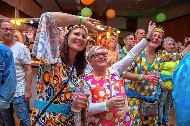 Bild 27: Papi's Pumpels: schrille Party im 70er Jahre-Look