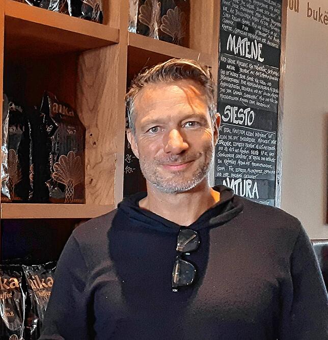 Philip Neuner-Jehle in seinem Café Aika.