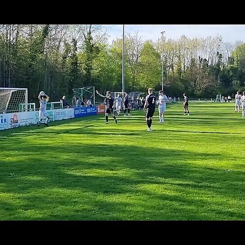 Pascal Schulte erzielt den Treffer zum 2:0-Endstand