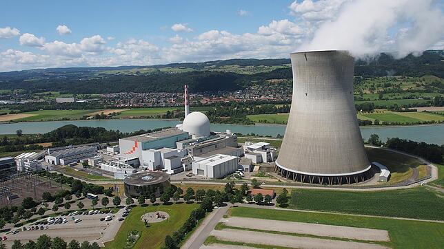Das Schweizer Kernkraftwerk Leibstadt (KKL) gegenüber Waldshut und Dogern nahm 1984 den kommerziellen Betrieb auf.