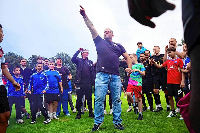 Bild 24: Die Südsterne feiern! Unsere große Bildergalerie vom Relegationsspiel zwischen Singen und Laufenburg