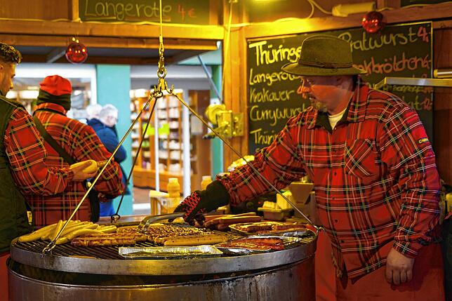 Der große Rundgrill wurde extra für den Waldshuter Weihnachtsmarkt angefertigt.
