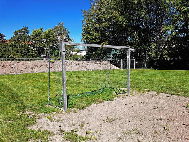 Bild 4: Baggern gegen die Fehlbelegung: Wobak baut für 87 Flüchtlinge am Sonnenbühl