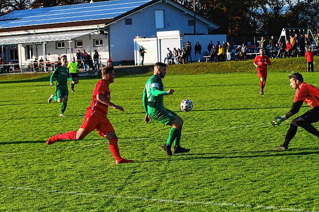 Bild 24: SV Rheintal gewinnt gegen Spvgg. Wutöschingen mit 3:0 &ndash; und wir haben Bilder!