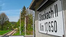 Der Bahnübergang Aachenstraße beim ZG-Kreisel in Stockach.
