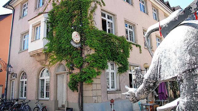 Altstadt-Nachtleben: Eine geplante Tanzbar im Keller in der Poststraße 5 brachte im Ausschuss eine Debatte über Raucherbereiche und ...