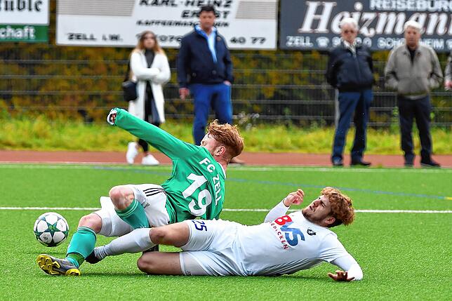 Bild 2: FC Erzingen gewinnt das Spitzenspiel mit 5:3 beim FC Zell &ndash; und wir haben Bilder!