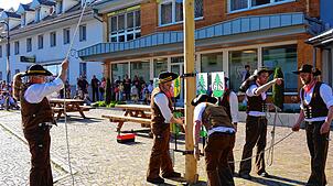 Bild : „Gerbler Baumsteller“ feiern Geburtstag