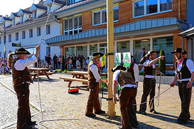 Bild 1: „Gerbler Baumsteller“ feiern Geburtstag