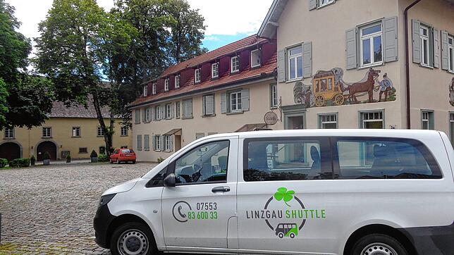 Der bisher in Salem und Frickingen eingesetzte Linzgau-Shuttle soll ab dem Frühsommer 2023 auch im Gemeindeverwaltungsverband Meersburg ...