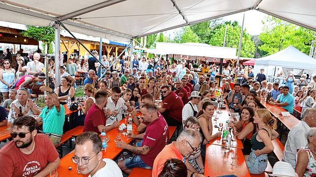 Bild 19: Das Wein- und Fischerfest 2022 ist gestartet. Hier sind die Bilder des ersten Abends