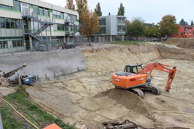 Eine der Baustellen, die die Stadt neben der Landesgartenschau noch so hat und für Jan Zeitler ein Beleg dafür sind, dass die LGS nicht ...