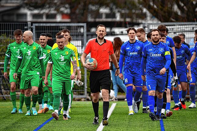 Bild 3: SV Herten feiert 8:2-Kantersieg gegen TuS Efringen-Kirchen &ndash; und wir haben Bilder!
