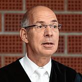 „Bei Mord gibt es nur eine Strafe – und das ist lebenslänglich. Es war eine schreckliche Tat, und es ist eine schreckliche Strafe“, ...