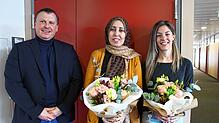 Personaldirektor Oliver Butsch freut sich mit Ärztin Manal Seed (Mitte) und Praxismanagerin Jessica Fröbel auf den Start der neuen ...
